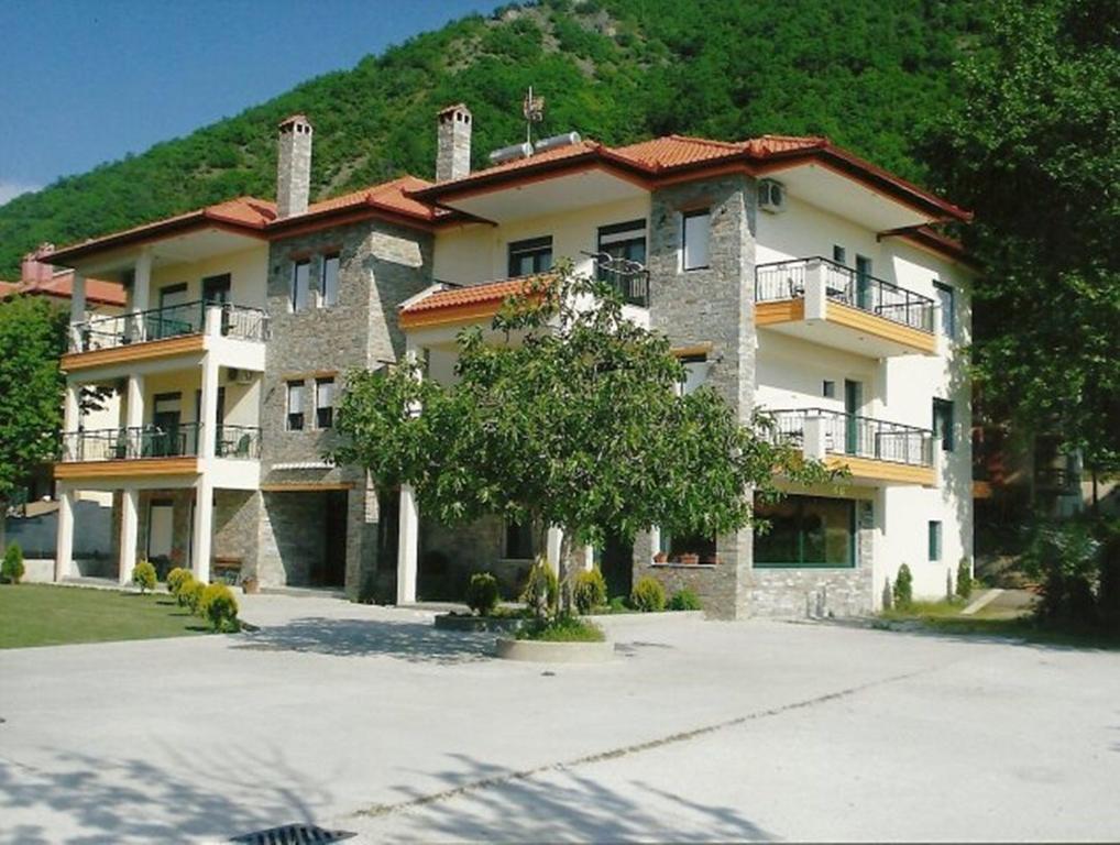 Гірськолижний курорт Каймакцалан(Ворас), Греція