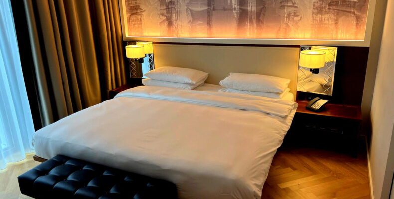 Подвійні та потрійні бали у Hyatt
