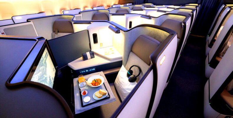 Новий клас бізнесу Cathay Pacific в Лондоні