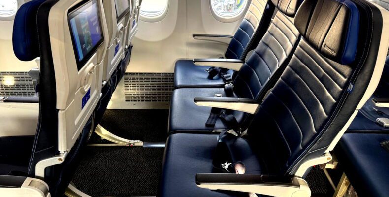 Нове правило United Airlines для п'яних пасажирів