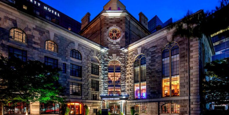 Готель Marriott звинувачує жінку у шахрайстві