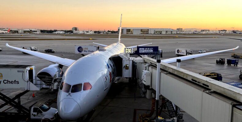Правила eligibility для карток American Airlines