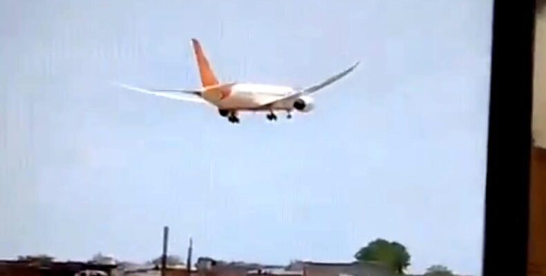 FAA підтвердило безпечність вимикачів пального Boeing 787 FAA підтвердило безпечність вимикачів пального Boeing 787