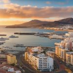 Новорічний Лас Пальмас 2026 з океаном пляжами та зимовим теплом